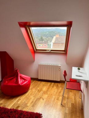 Acogedor apartamento ático en el centro de O Porriño